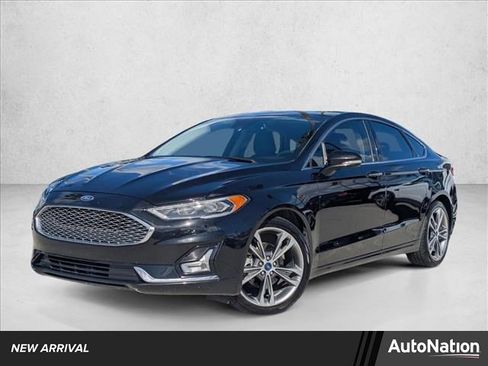 Used 2020 Ford Fusion Titanium image 1