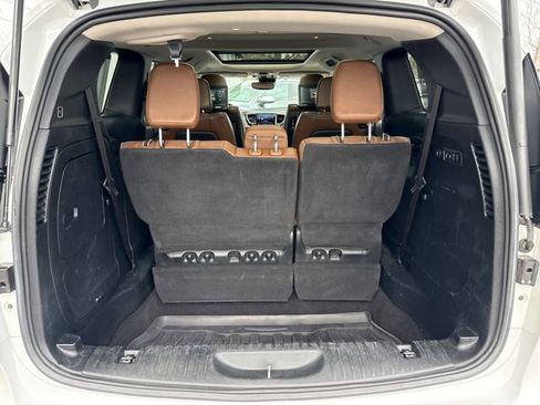 Used 2018 Chrysler Pacifica Limited w/ Tire & Wheel Group image 14