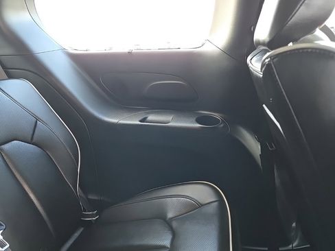 Used 2020 Chrysler Pacifica Limited w/ Advanced Safetytec Group image 95