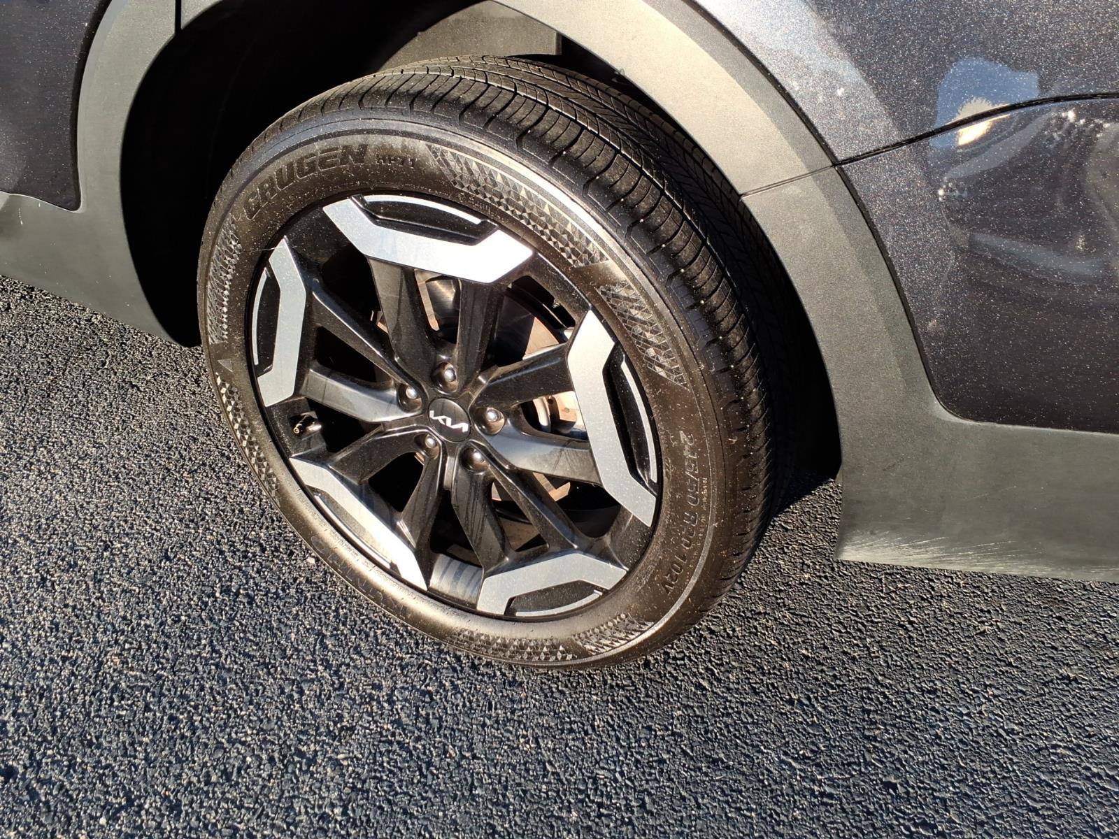 Used 2025 Kia Telluride S FWD image 7