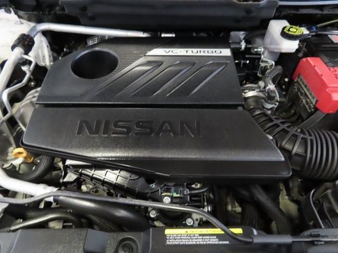 Used 2023 Nissan Rogue S image 33