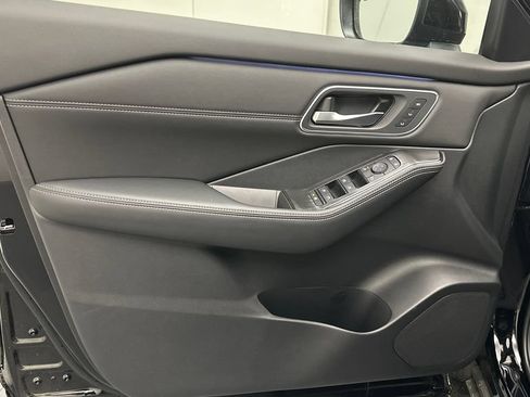 New 2026 Nissan Rogue Platinum AWD/4WD image 14