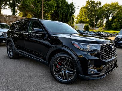 Used 2025 Ford Explorer ST-Line w/ ST-Line Street Pack