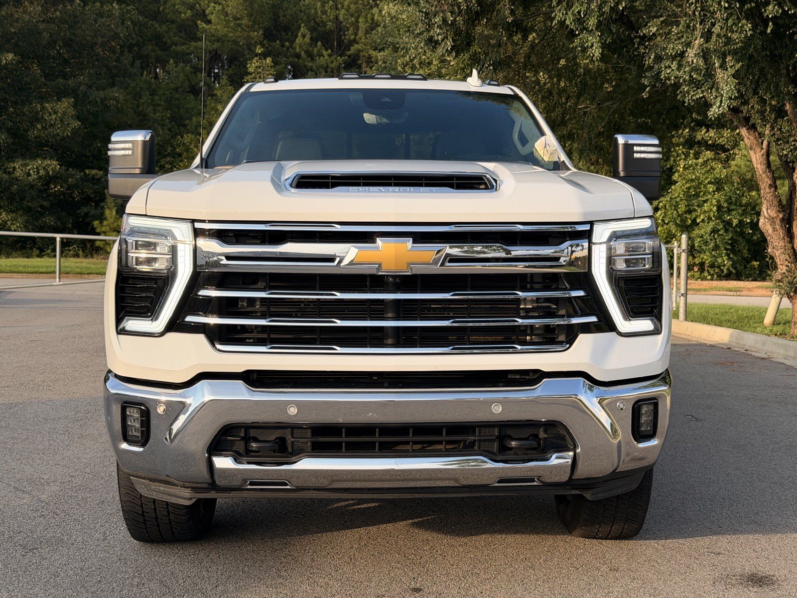Used 2024 Chevrolet Silverado 3500 LTZ w/ LTZ Premium Package AWD/4WD image 6