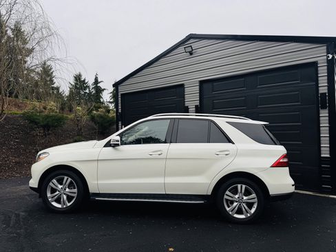 Used 2014 Mercedes-Benz ML 350 4MATIC w/ Premium 1 Package image 18
