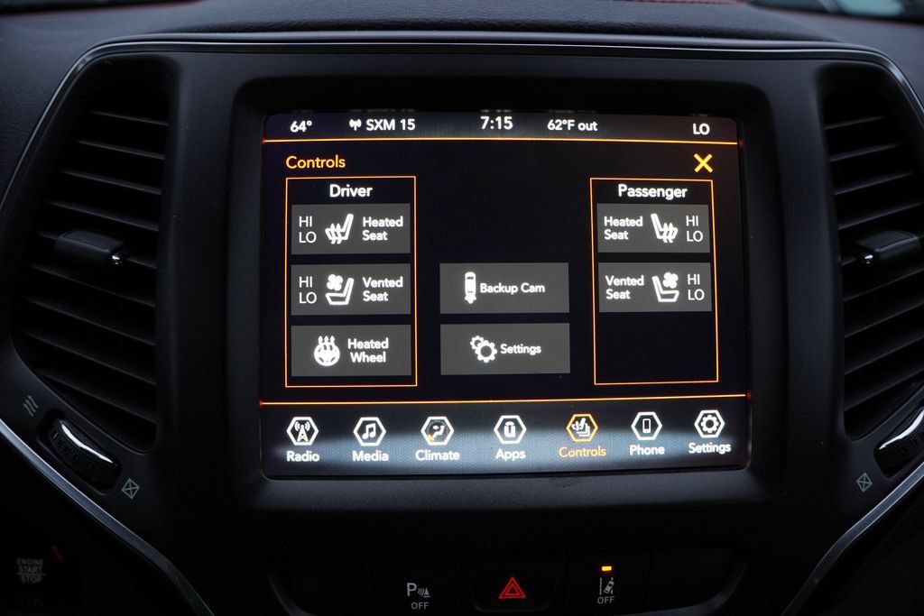 Used 2021 Jeep Cherokee Trailhawk w/ Premium Leather Package AWD/4WD image 6