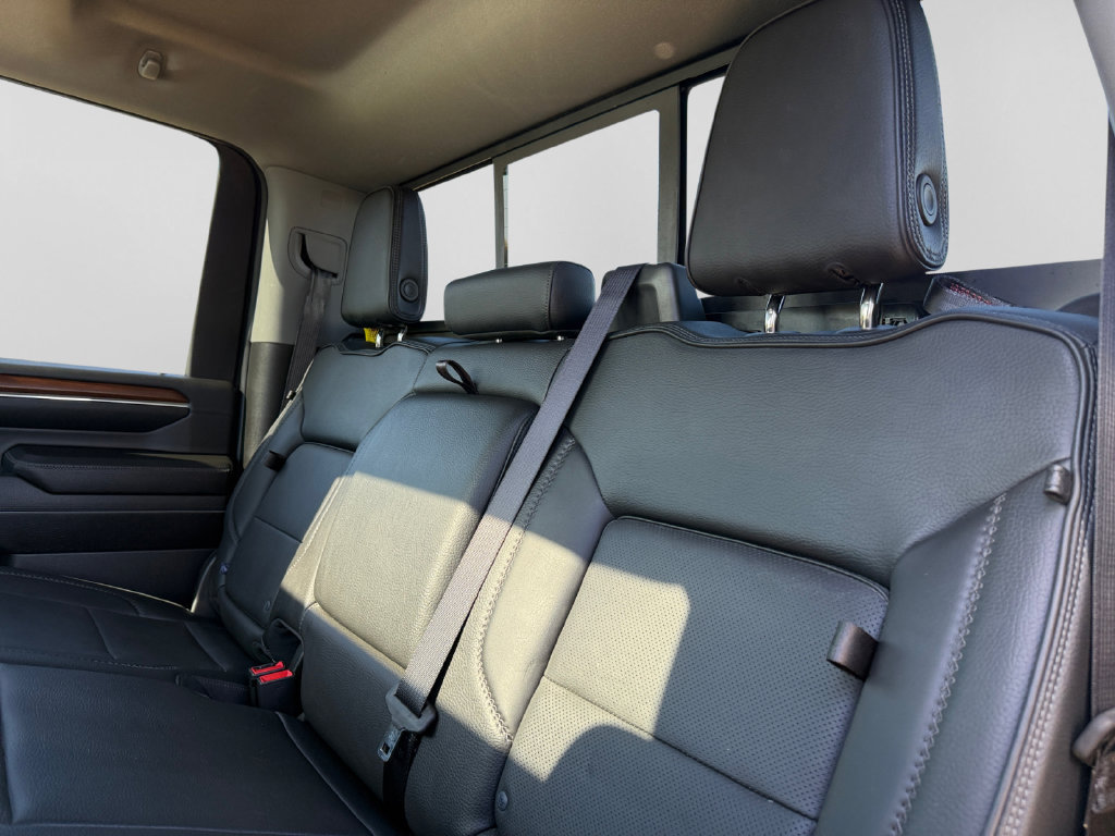 Used 2024 GMC Sierra 2500 Denali AWD/4WD image 33