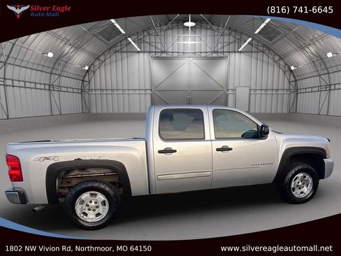 Used 2011 Chevrolet Silverado 1500 LT w/ All-Star Edition image 5