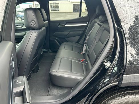 New 2026 GMC Terrain Elevation w/ Elevation Premium Package AWD/4WD image 33