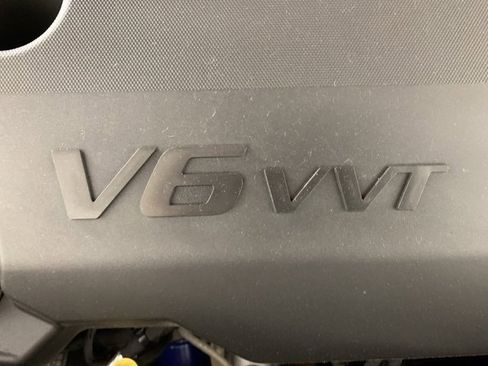 Used 2023 Chevrolet Traverse RS image 45