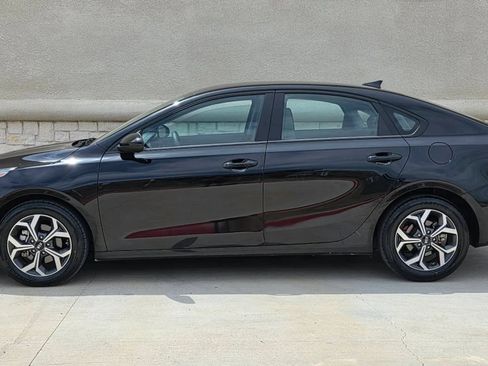 Used 2021 Kia Forte LXS FWD image 6