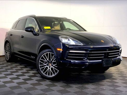 Certified 2023 Porsche Cayenne image 9