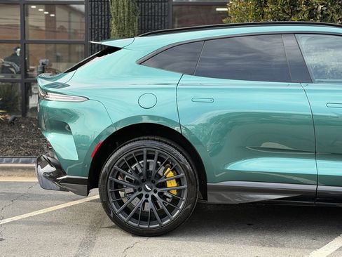 Used 2023 Aston Martin DBX 707 image 22