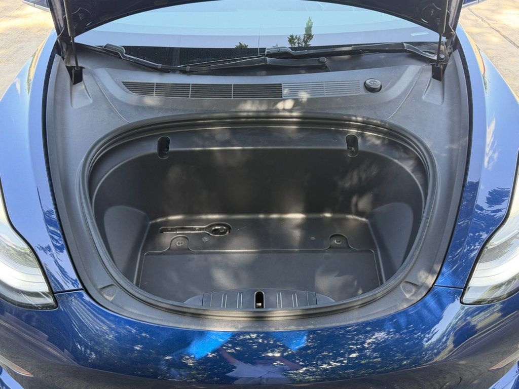 Used 2020 Tesla Model 3 Standard Range RWD image 30