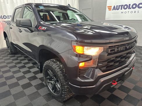 Used 2022 Chevrolet Silverado 1500 Custom Trail Boss AWD/4WD image 3