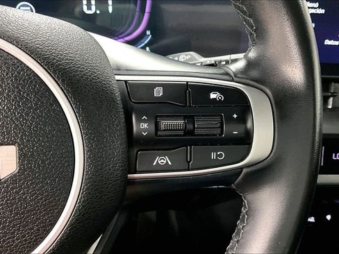 Used 2024 Kia Sportage EX FWD image 25