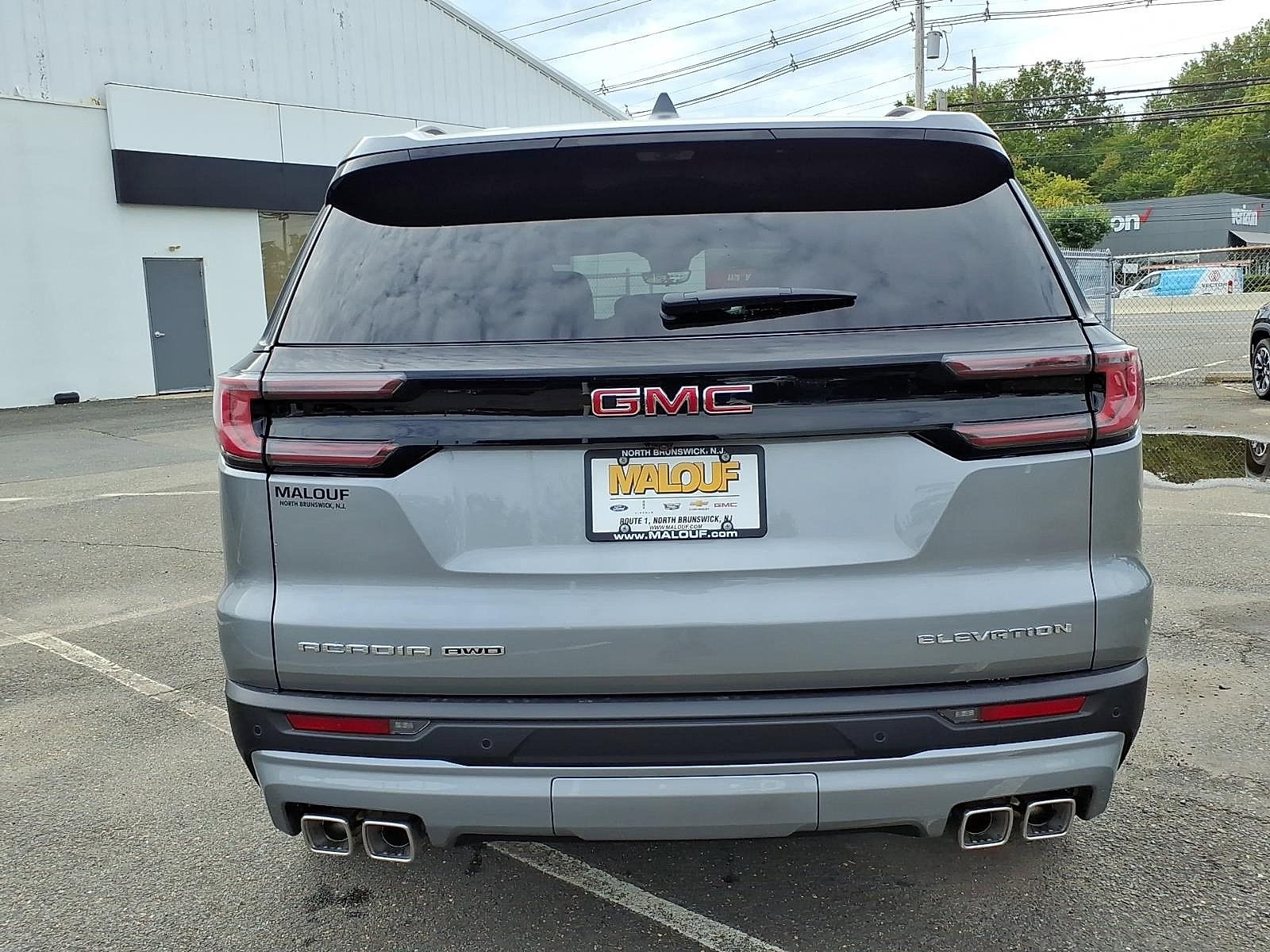 New 2027 GMC Acadia Elevation w/ Elevation Premium Package AWD/4WD image 5