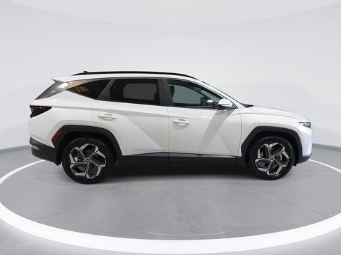 Used 2023 Hyundai Tucson SEL w/ Convenience Package FWD image 4