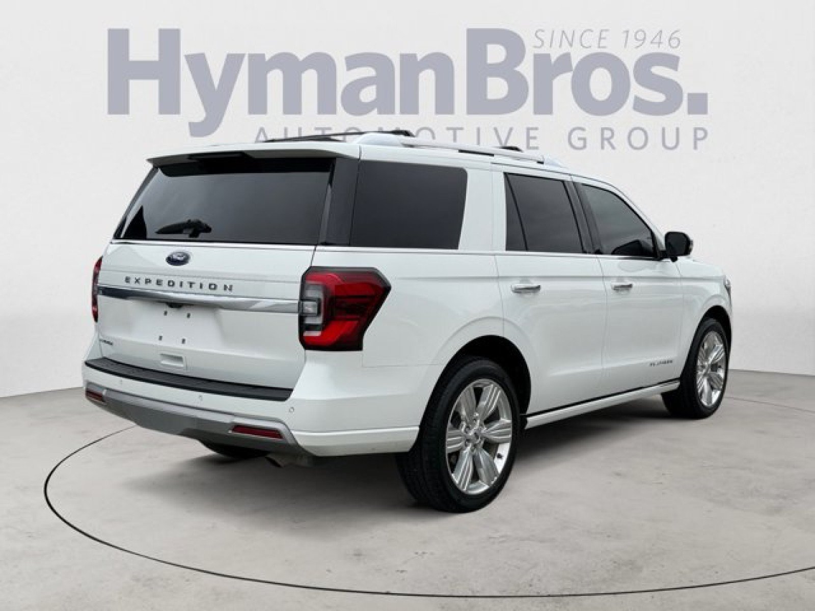 Used 2023 Ford Expedition Platinum AWD/4WD image 3