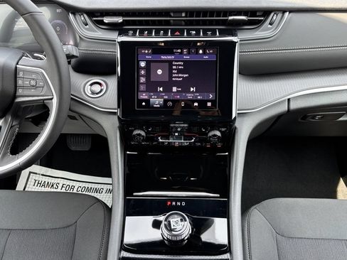 New 2026 Jeep Grand Cherokee L 4WD image 16