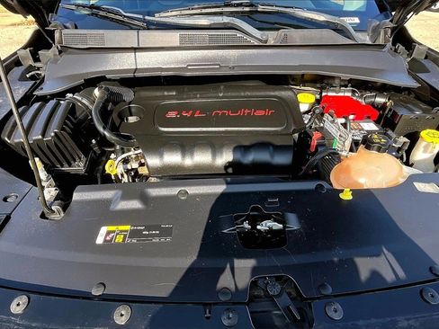 Used 2020 Jeep Compass Limited image 9