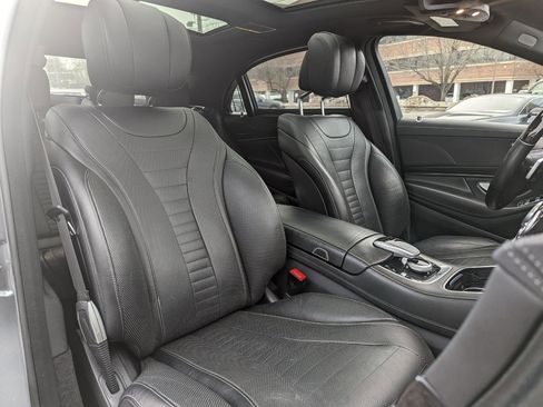 Used 2019 Mercedes-Benz S 560 4MATIC Sedan image 30