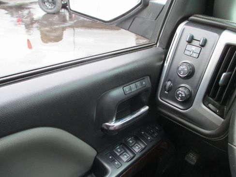 Used 2015 GMC Sierra 1500 SLT w/ Suspension Package, Off-Road image 23