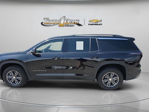 Used 2026 Chevrolet Traverse LT w/ Driver Confidence Package FWD image 5