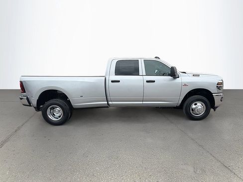 New 2026 RAM 3500 Tradesman AWD/4WD image 3