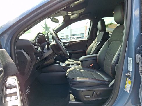 Used 2023 Ford Escape ST-Line w/ Tech Pack #1 AWD/4WD image 14