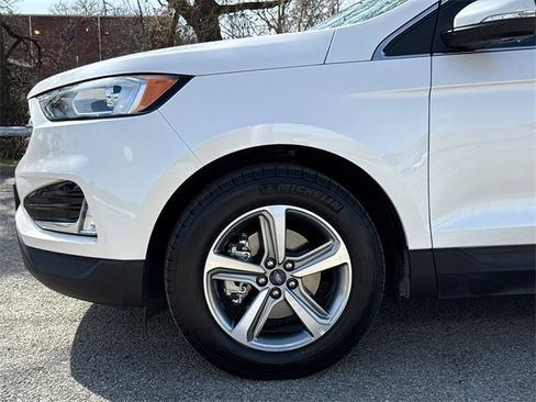 Used 2019 Ford Edge SEL w/ Equipment Group 201A image 5