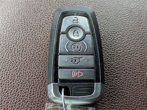 Certified 2024 Ford Expedition Limited image 28