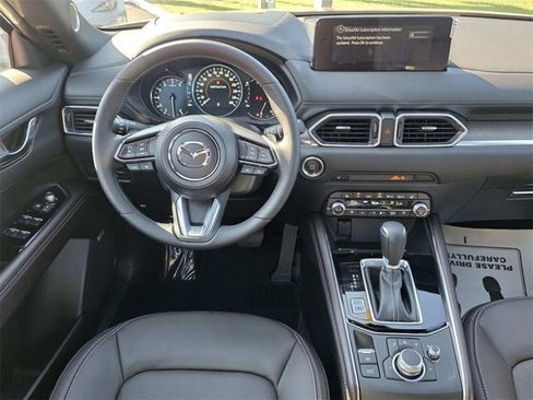 New 2025 MAZDA CX-5 Signature image 5