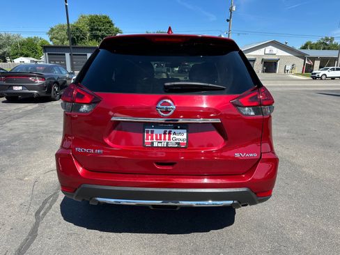 Used 2020 Nissan Rogue SV AWD/4WD image 6
