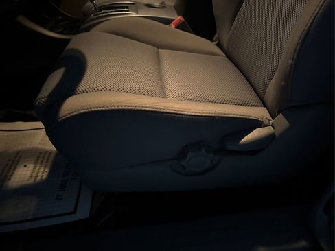 Used 2013 Toyota Tacoma 4x4 Access Cab V6 w/ TRD Off-Road Pkg image 22