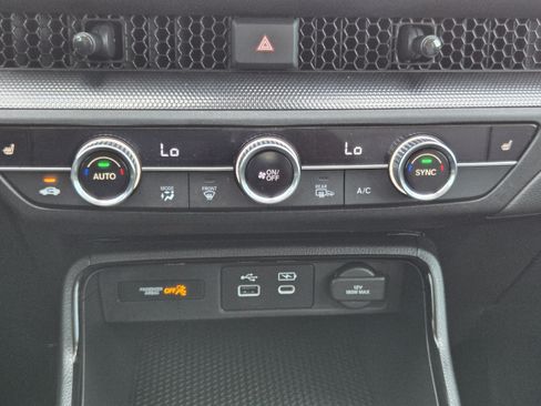 Used 2023 Honda CR-V EX image 15