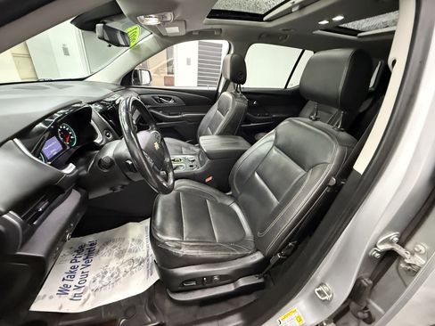Used 2021 Chevrolet Traverse Premier w/ Redline Edition image 13