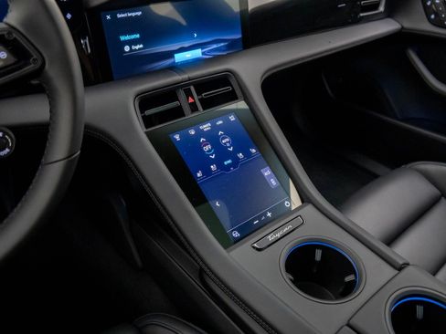 New 2026 Porsche Taycan GTS image 13