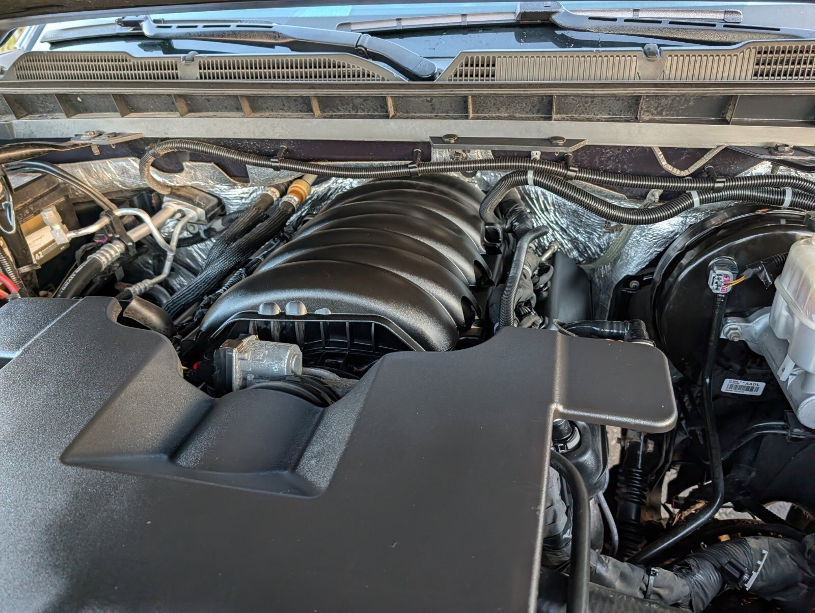 Used 2018 Chevrolet Silverado 1500 LTZ Z71 w/ Centennial Edition AWD/4WD image 36