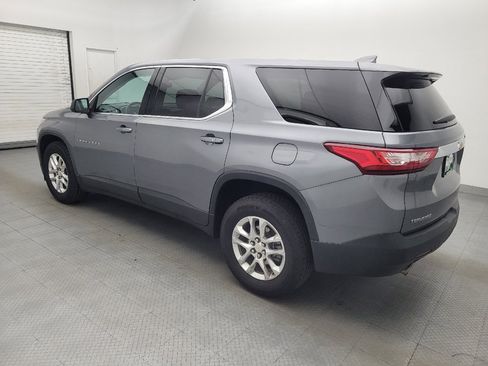Used 2021 Chevrolet Traverse LS FWD image 3