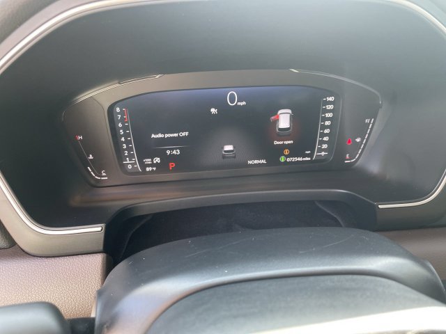 Used 2025 Honda Pilot Elite image 12