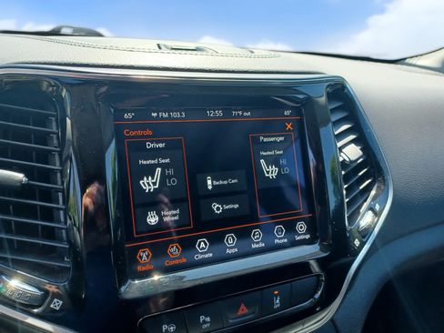 Used 2021 Jeep Cherokee Limited w/ Mopar Interior Package AWD/4WD image 11