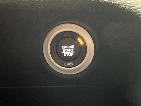 New 2026 Chrysler Pacifica Select image 22