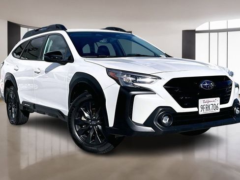 Used 2023 Subaru Outback Onyx Edition image 3