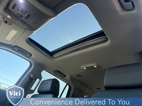 Used 2018 GMC Yukon Denali image 19