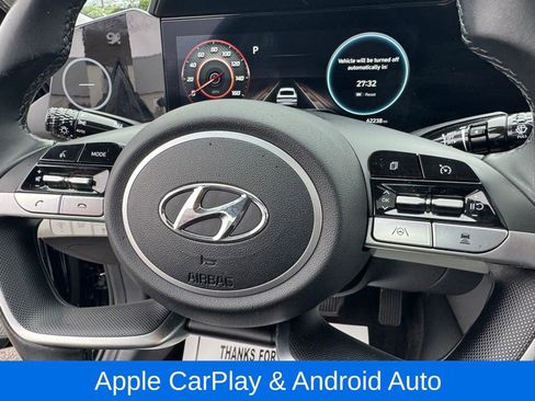 Used 2023 Hyundai Elantra Limited image 22