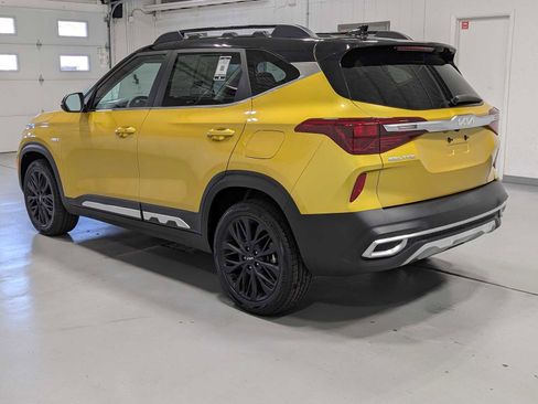 Certified 2023 Kia Seltos Nightfall Edition image 9