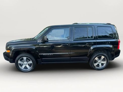 Used 2017 Jeep Patriot High Altitude AWD/4WD image 3