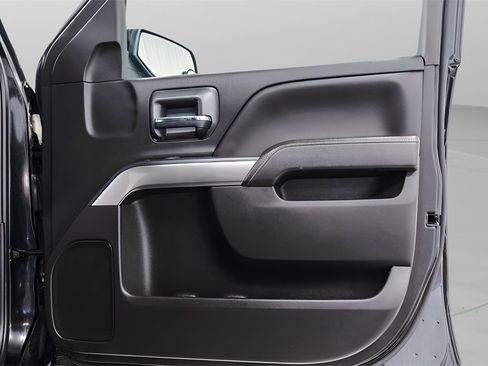 Used 2018 Chevrolet Silverado 1500 LT image 34