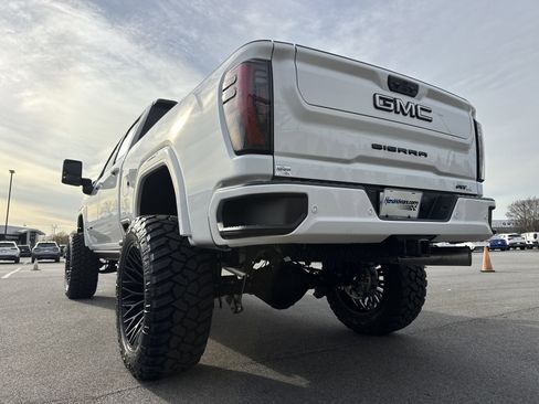 New 2026 GMC Sierra 2500 AT4 w/ AT4 Premium Plus Package image 8